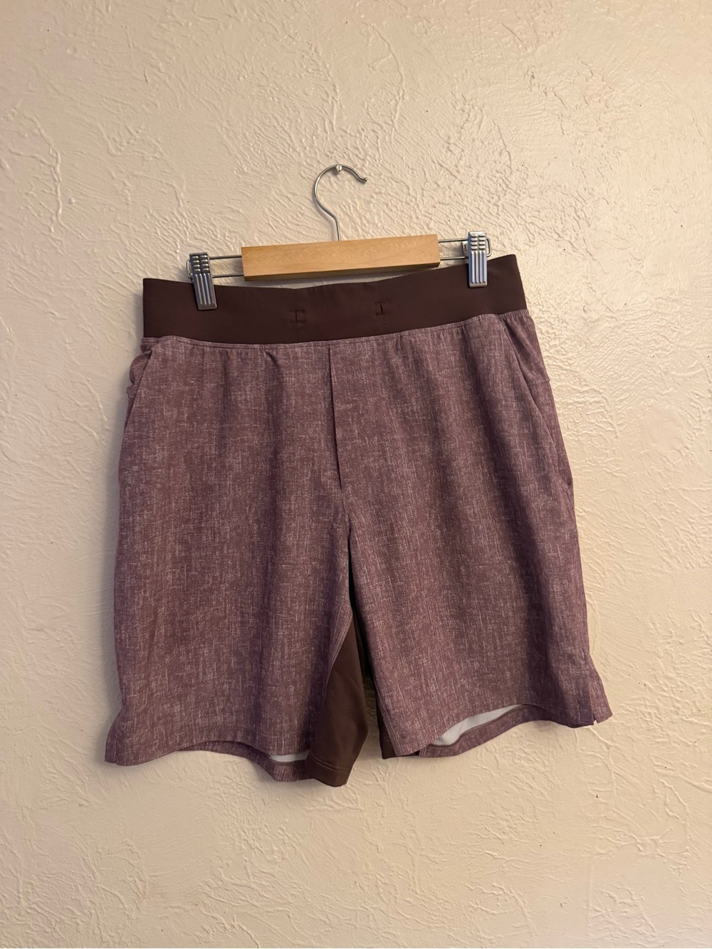 LULULEMON Men's Stretch Shorts